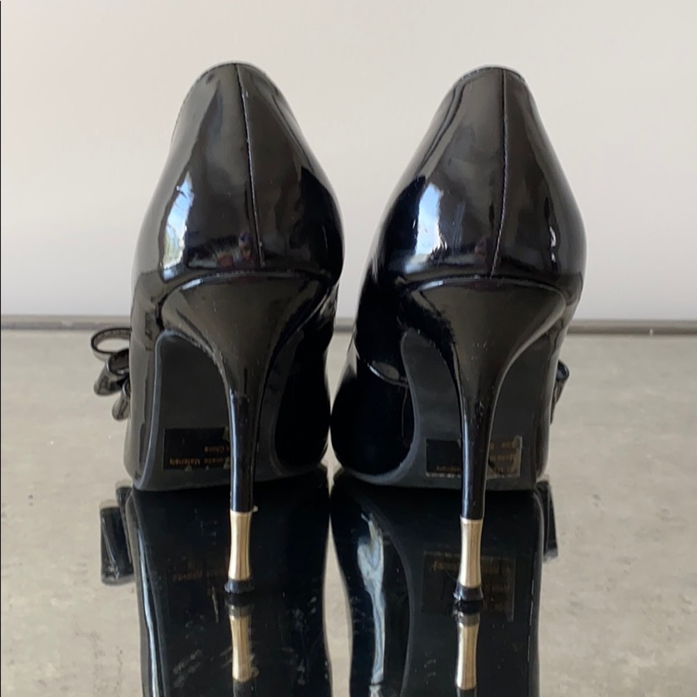 High Heels - Picture 2 of 3